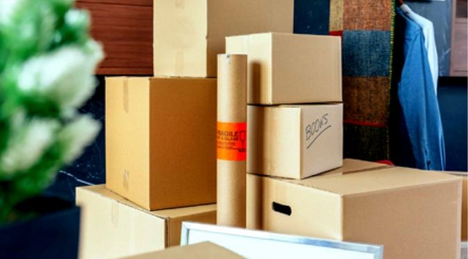 Packing heavy furniture for a stress-free and safe move